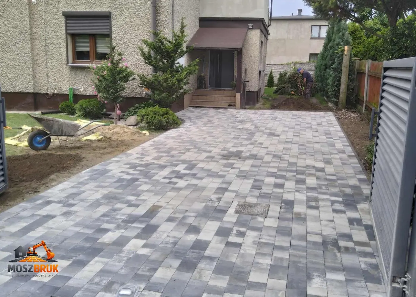 Podjazdy, parkingi, chodniki, tarasy - MoszBruk